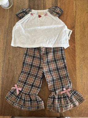 Haute Baby Girls Plaid Ruffle Pants & White Embroidered Top Set W Bow Trim 12 mo